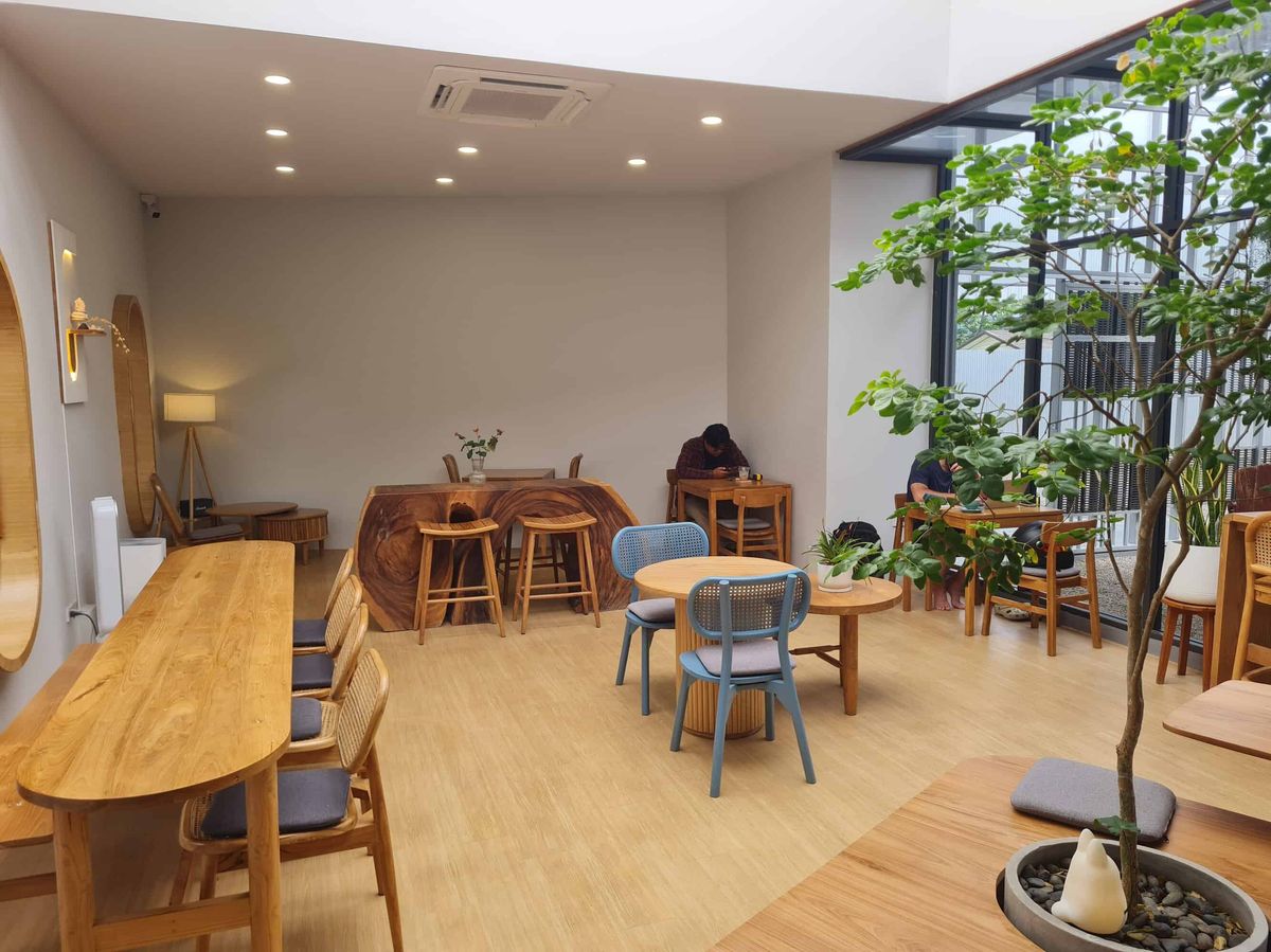 The Ours Cafe #1