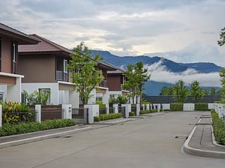 San Phi Suea