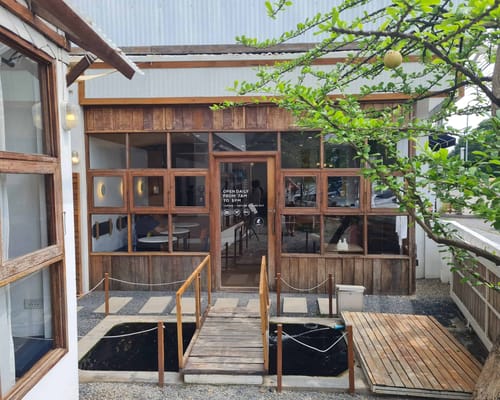 Sukhum Caffe' Sanpatong