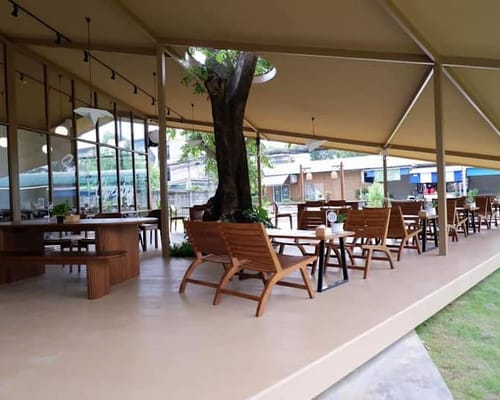 Living The Dream Cafe & Playground
