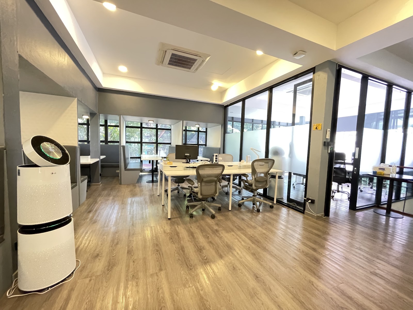 Yellow Coworking