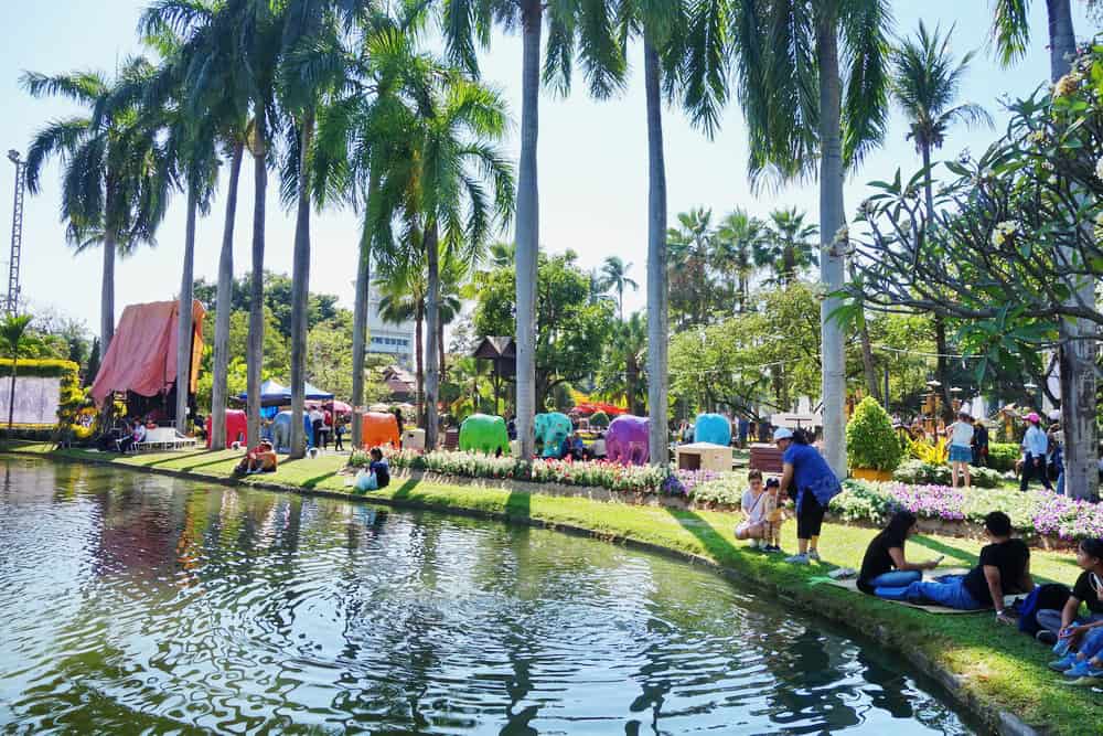 Nong Buak Haad Public Park (Suan Buak Haad)